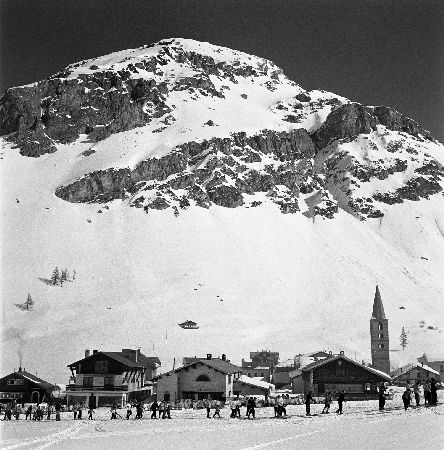 VAL D'ISERE - DEPART DES SKIEURS - retirage photo Machatschek (1951)